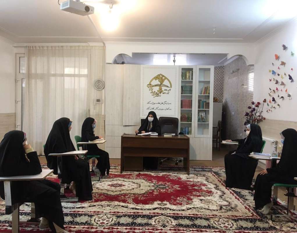 برگزاری کلاس های آموزشی در ایام کرونا با رعایت پروتکل های بهداشتی