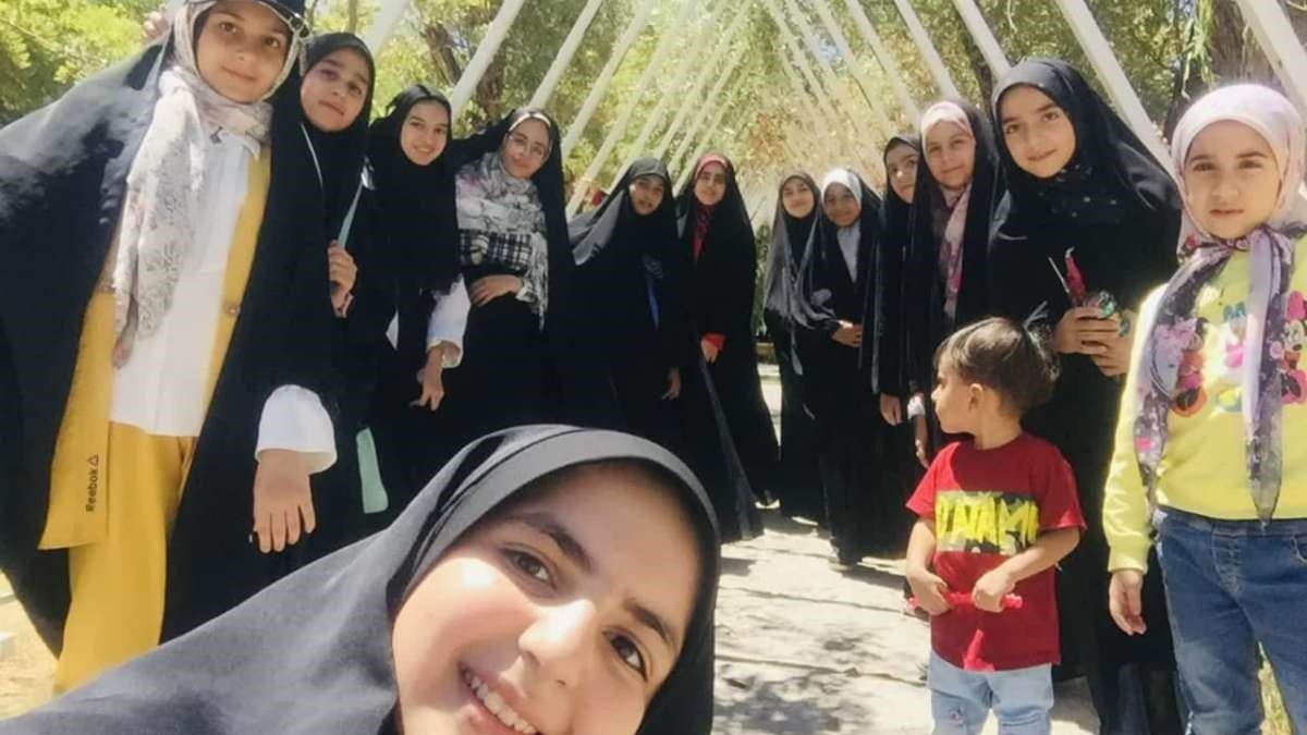 اردوی پارک چهل دختران مهریز ویژه نوجوان ها