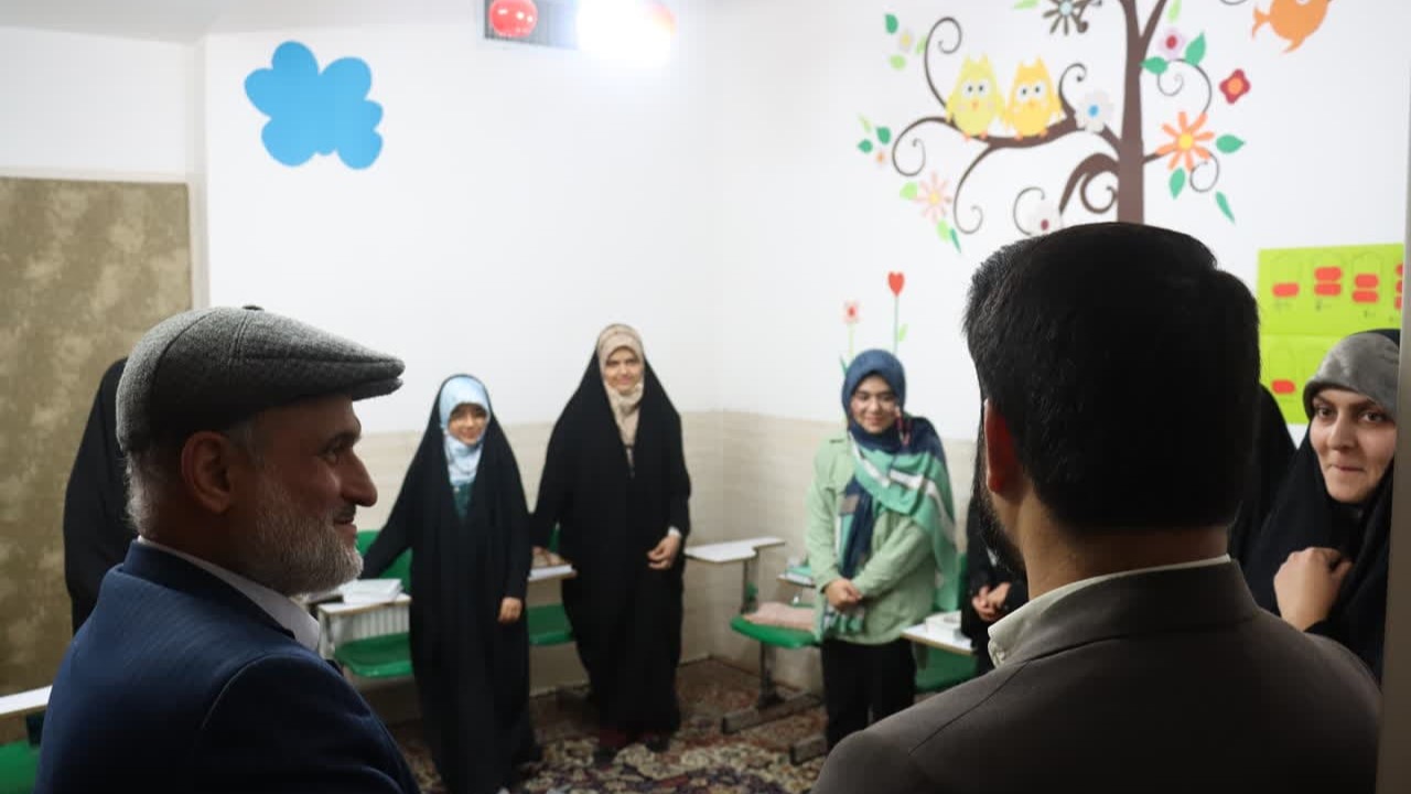 بازدید مدیر کل فرهنگ وارشاد اسلامی یزد از موسسه بوتراب(ع)