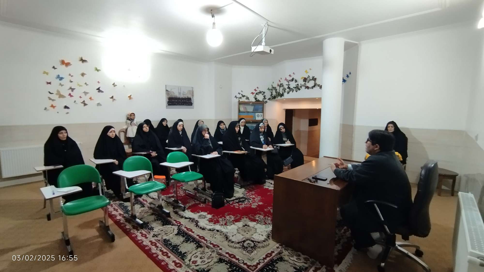 جلسه مربیان محترم با مشاور مجموعه جناب آقای مستوفیان