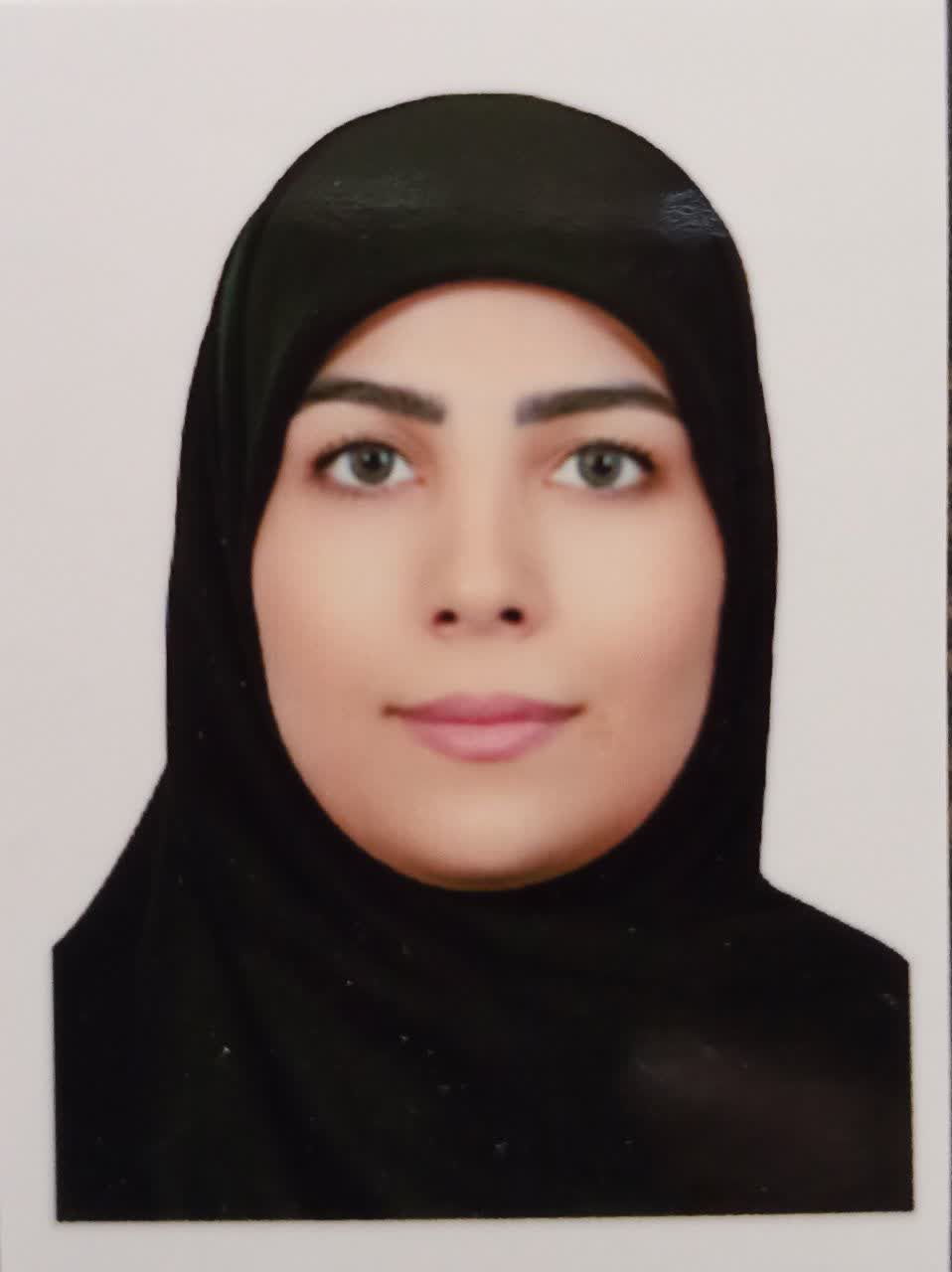 فاطمه افتخاری پور