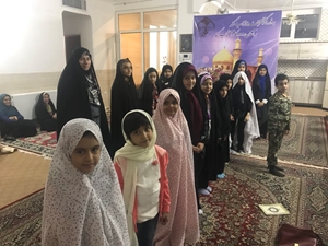 نماز جماعت نمادین قرآن آموزان موسسه